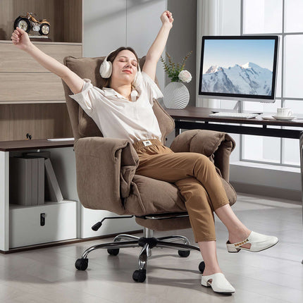 Ergonomischer Bürostuhl mit verstellbarer Rückenlehne und Fußstütze