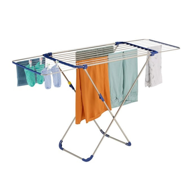 Expandable clothes hanger