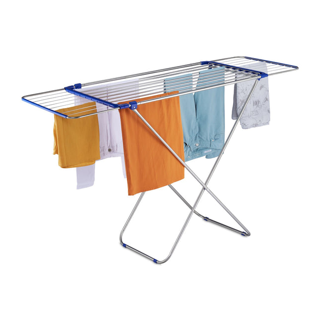 Extendable coat hanger in stainless steel
