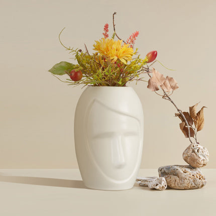 Face shaped flower vase