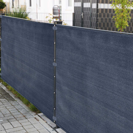 Fixing device for privacy protection in a set of 52
