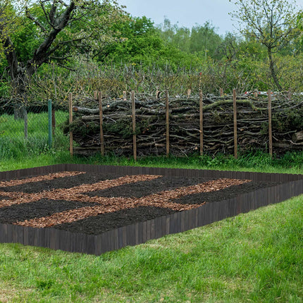 Flexible Beetumrandung aus Holz – Fichte, Drahtrücken