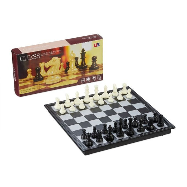 Faltbares und magnetisches Schachspiel