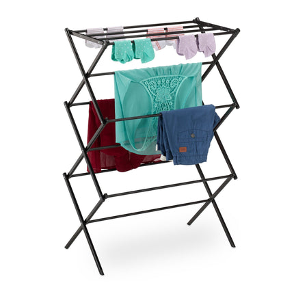 Foldable coat hanger in metal