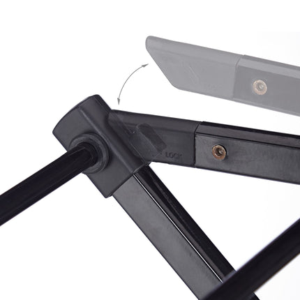 Foldable coat hanger in metal