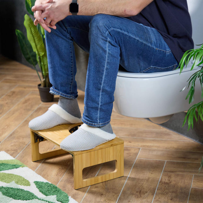 Faltbarer Toilettenhocker aus Bambus