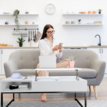 Folding coffee table