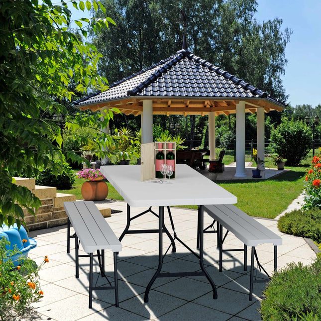 Klappbarer Gartentisch