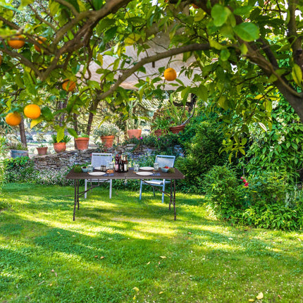 Table de jardin pliante aspect bois