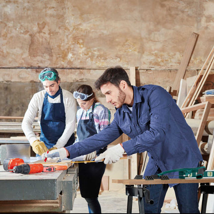 Folding steel workbench