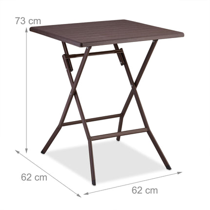 Folding table
