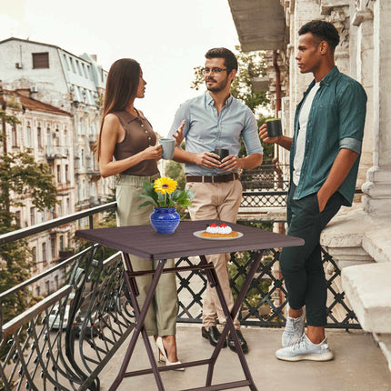 Folding table