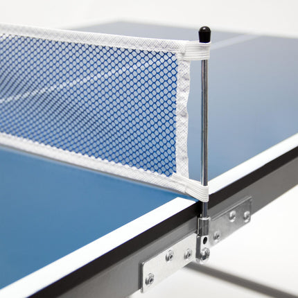 Folding table tennis table