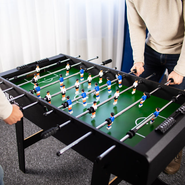Kicker – Indoor-Spiel, robuste Bauweise
