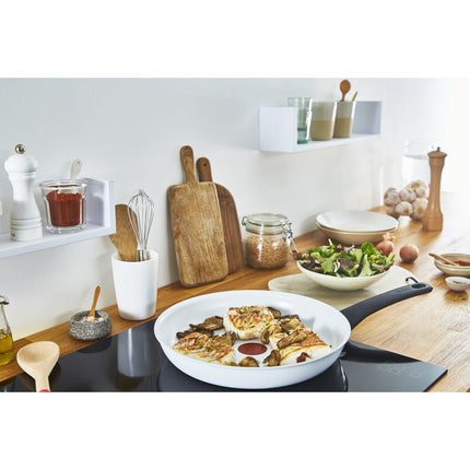 Frying pan 28cm Ceramic control