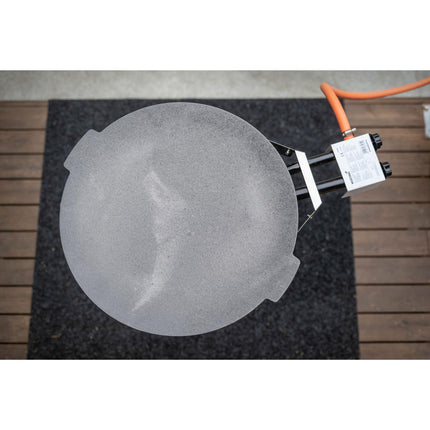 Frying pan 70 cm including legs.