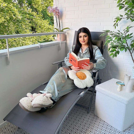 Folding adjustable gray garden chair with cushion