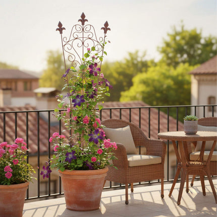 Gartenspalier, Vintage-Metall mit Fleur-de-Lis-Endstücken