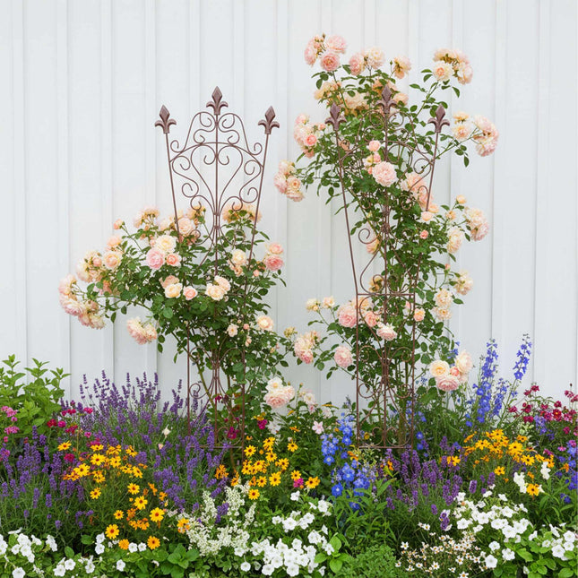 Gartenspalier, Vintage-Metall mit Fleur-de-Lis-Endstücken