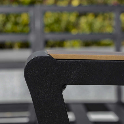 L-förmige Outdoor-Sitzgruppe, Aluminium-Sofa und -Tisch, graue Kissen