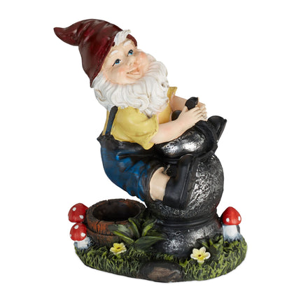 Nain de jardin avec lanterne