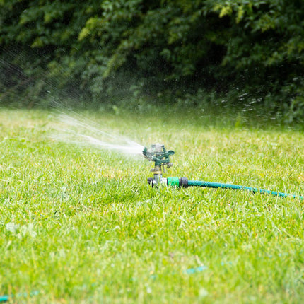 Garden sprinkler 12 m range