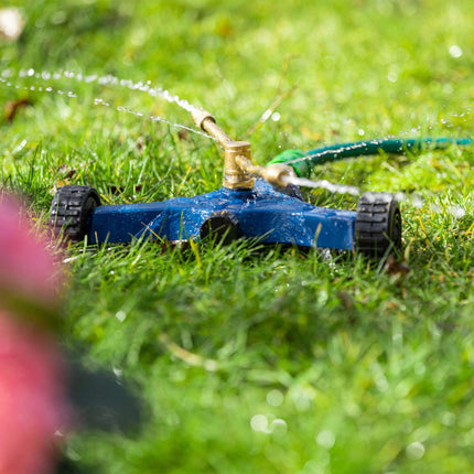 Garden sprinkler 2-arm with wheels