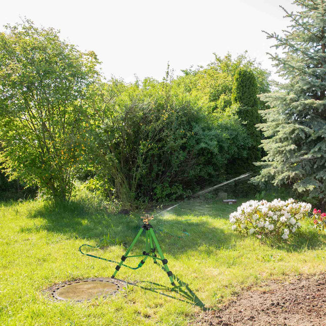 Gartensprinkler mit verstellbarem Ständer