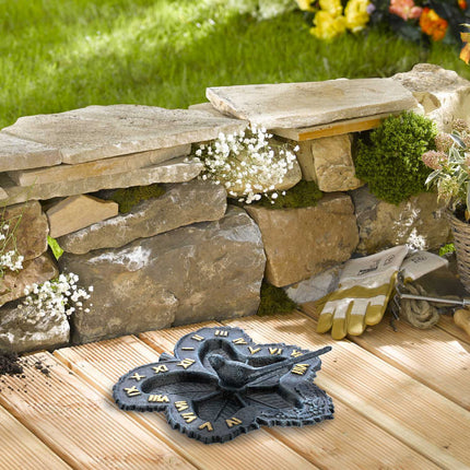 Jardin avec cadran solaire
