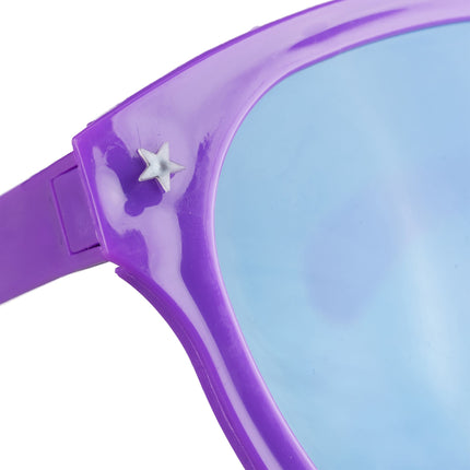 Giant glasses