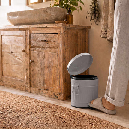 Grey Retro Bathroom Pedal Bin, 3L Capacity