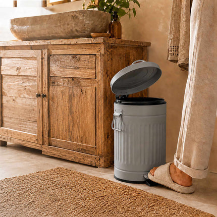 Grey Retro Pedal Bin, 12L Capacity, Soft-Close Lid