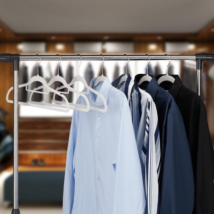 Hanger in velvet