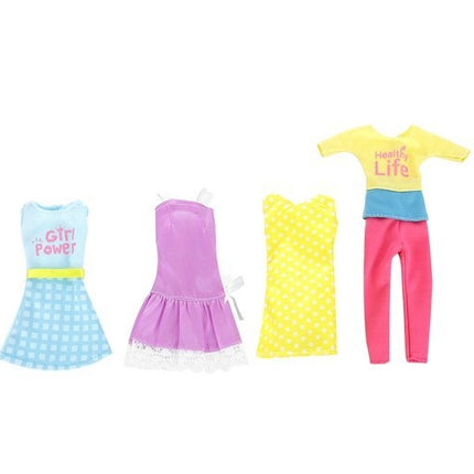 Haus mit Kleidung + Puppe 