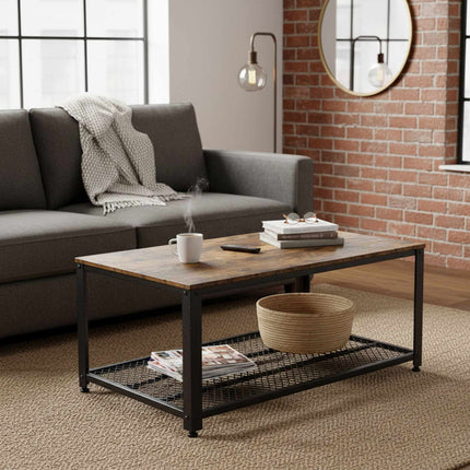 Industrieller Couchtisch mit Drahtablage und verstellbaren Füßen