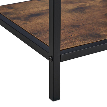 Regal im Industriestil