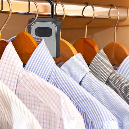 Armoire à clés avec serrure à code à quatre chiffres