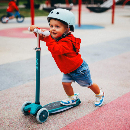 LED-Scooter, Grün – Höhenverstellbar, Klappbar