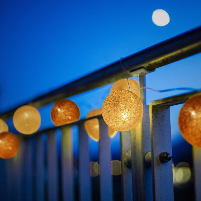 LED Lichterkette mit 20 Kugeln