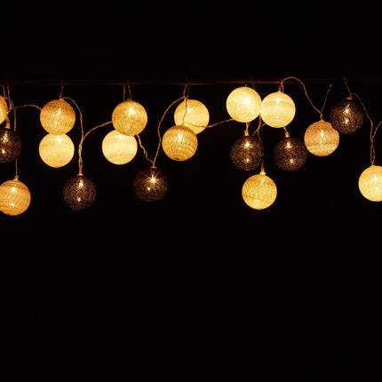 LED Lichterkette mit 20 Kugeln