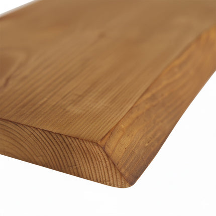 Massivholzregal mit Naturkante – Rustikales, schwebendes Design