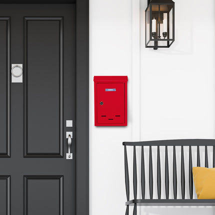 Briefkasten mit Namensschild