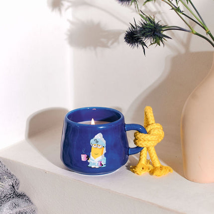 Minions Duftkerze in Keramiktasse – Fruchtig & Blumig