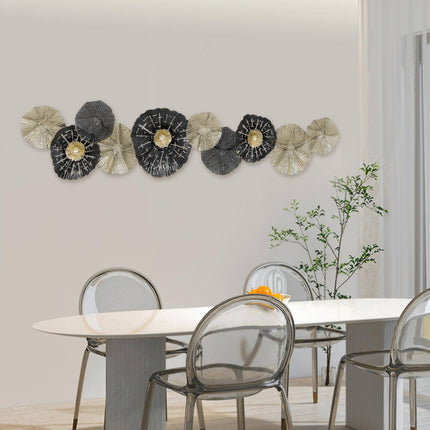 Moderne metalen wanddecoratie - zwart en goud, 134 x 7 x 29 cm