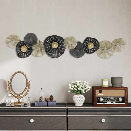 Moderne metalen wanddecoratie - zwart en goud, 134 x 7 x 29 cm