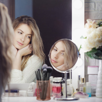 Support moderne pour pinceaux de maquillage