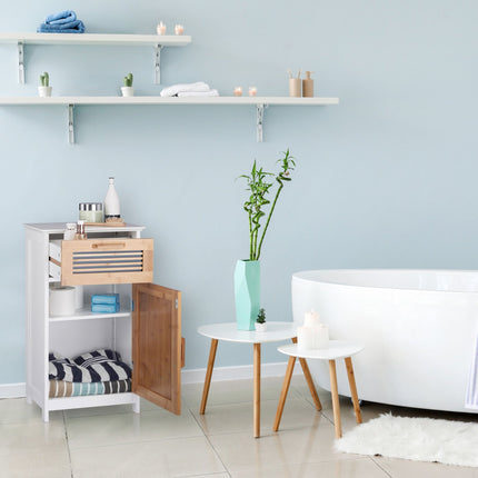 Schmaler Badezimmerschrank mit Schublade
