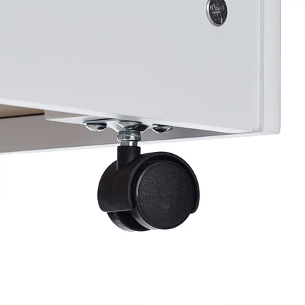 Schmales Spielzeugregal mit Monstern