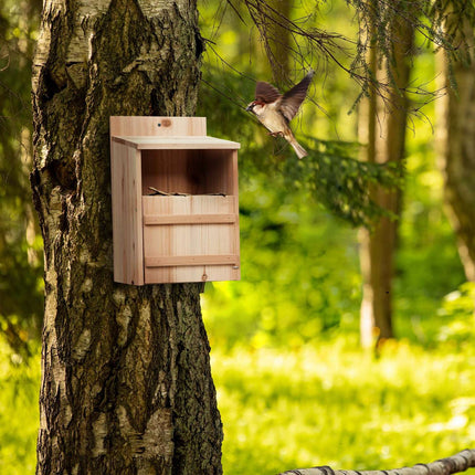 Nest for nesting birds in semi-cavities