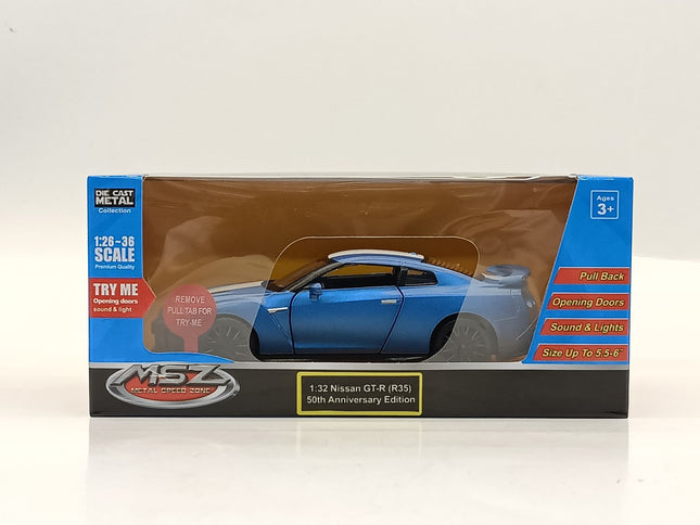 Kovový model Nissan GT-R R35, měřítko 1:32, sběratelský automobil